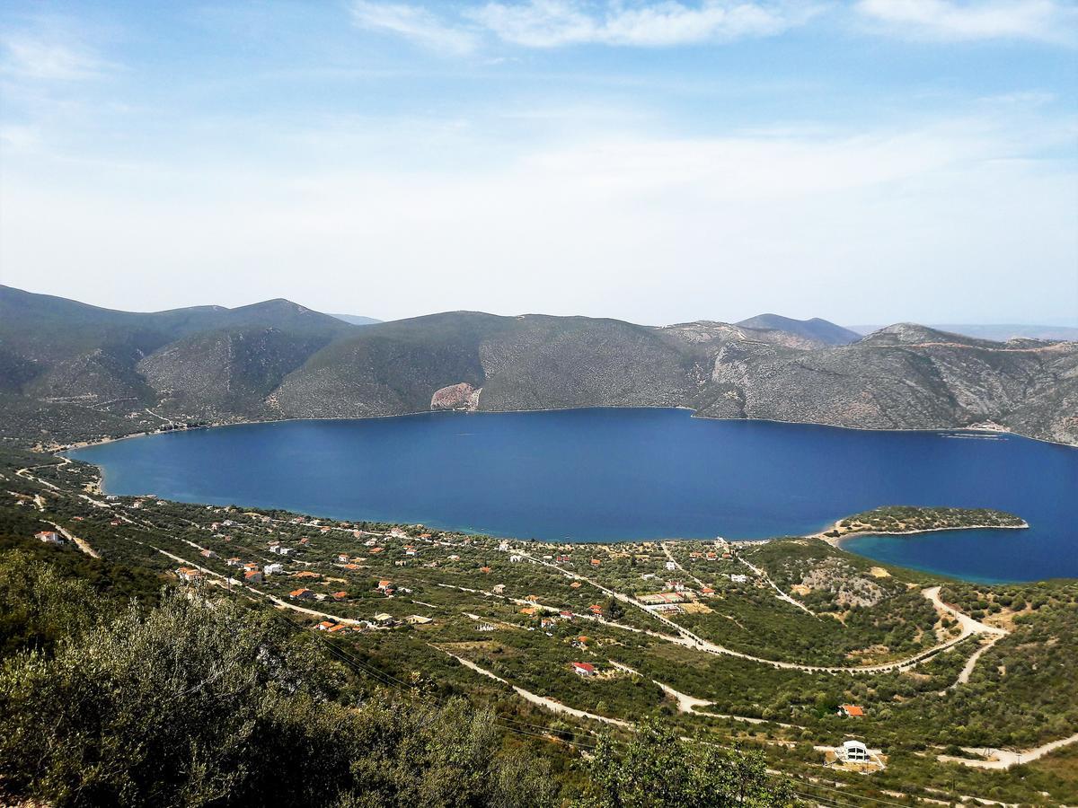 Waterfront Mediterranean Villa Skroponeria Bagian luar foto